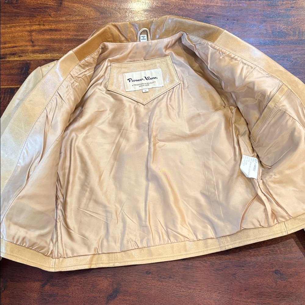 Vintage Pioneer Wear Tan Leather Cropped Jacket - Picture 12 of 16